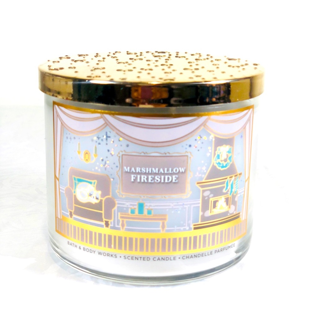 BATH AND BODY WORKS BRAND NEW CANDLE          ❤️MARSHMALLOWS FIRESIDE❤️